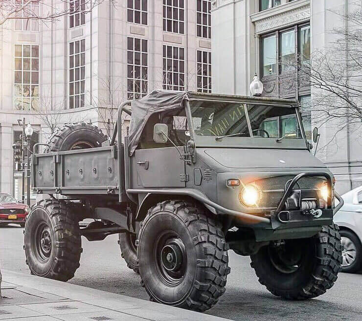 Stand Jeep Militar